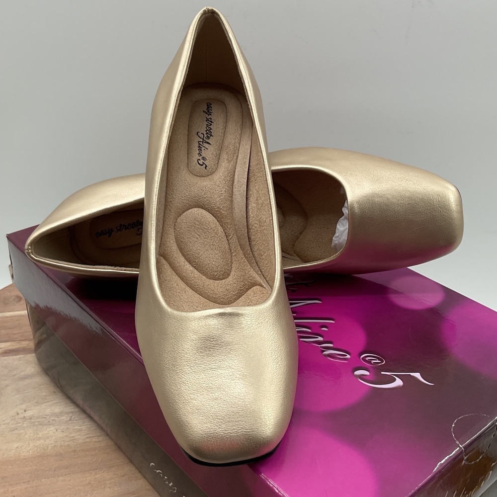 Easy Street Alive Womens Gold Square Toe Block Heel Pumps 31-2578 Size 6M